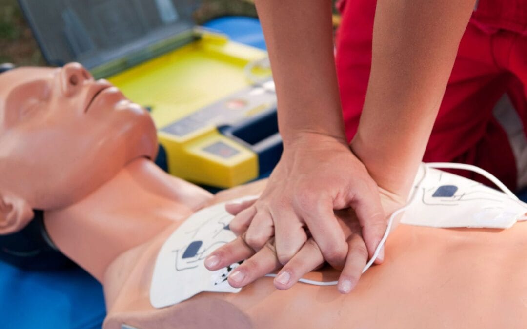 How First Aid And CPR Courses Can Help You Protect Elderly Loved Ones