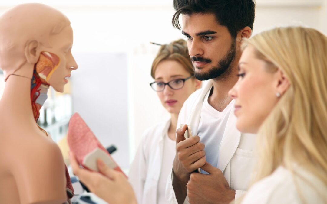 How To Choose The Right Training Center For Healthcare Careers