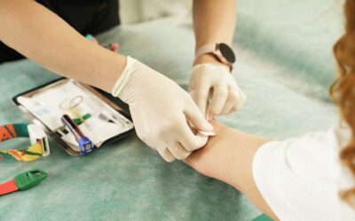 CNA or Phlebotomy: Which Career Track Fits You? Decision-Tree Quiz