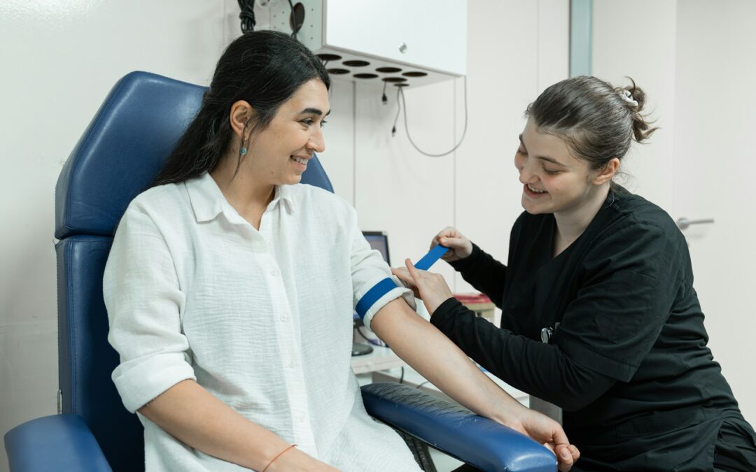 What a Phlebotomy Training Specialist Really Teaches New CNAs